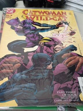DC Catwoman Wildcat Comic - Yellow & Purple Cover Art In A Sleeve